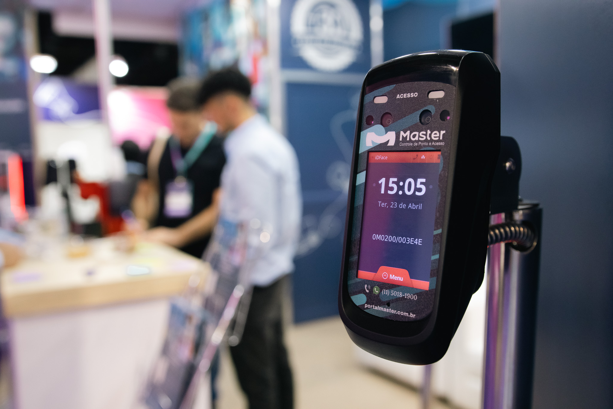Descubra como a Master Tecnologias revolucionou a gestão de presença escolar na Bett Brasil com controle de acesso facial 1 IMG 3894 Master Tecnologias